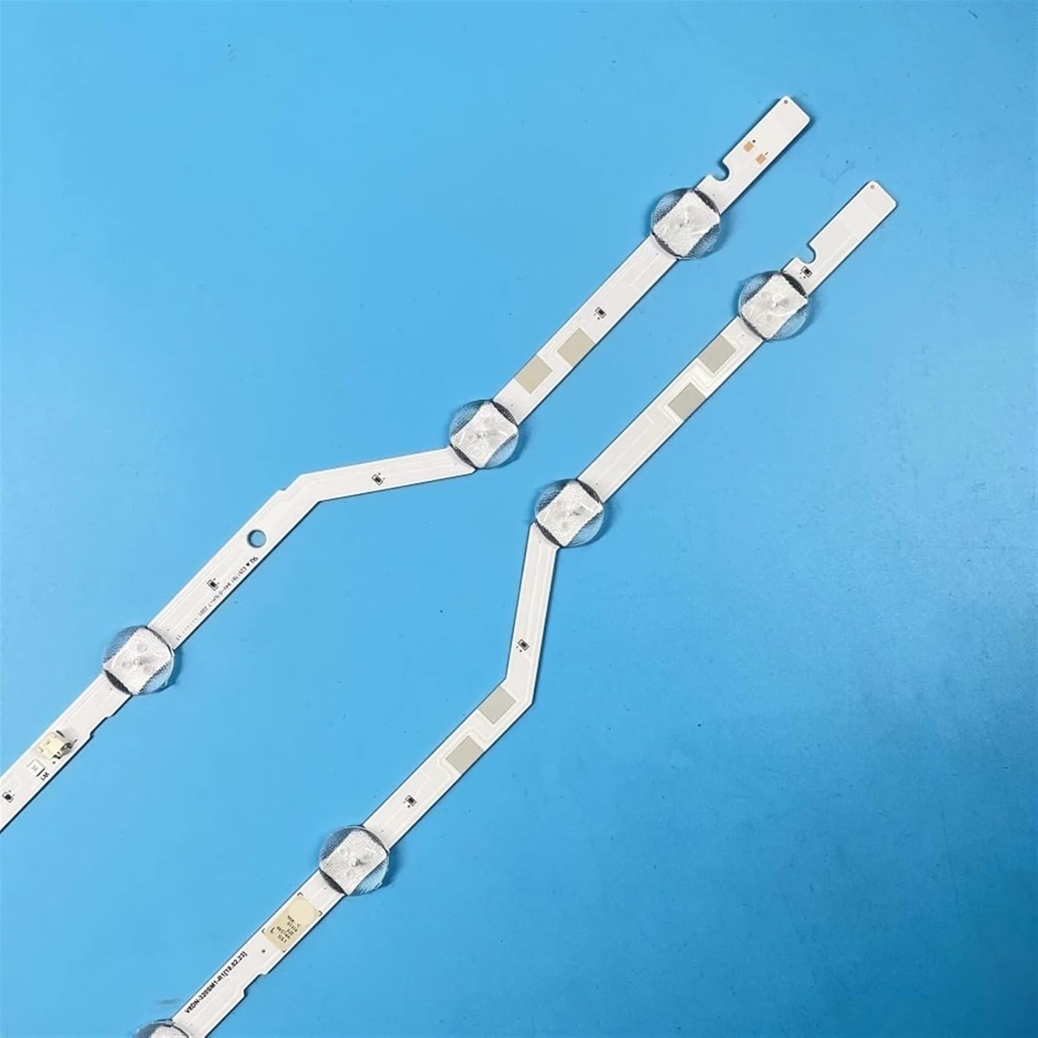 Backlight Compatible with UE32N5000AU UE32N5305AK UE32N5000 UE32N5372 UE32N5300 LM41-00618A BN96-35630A 46574A V8DN-320SM1-R1(4pcs for 2 TV)