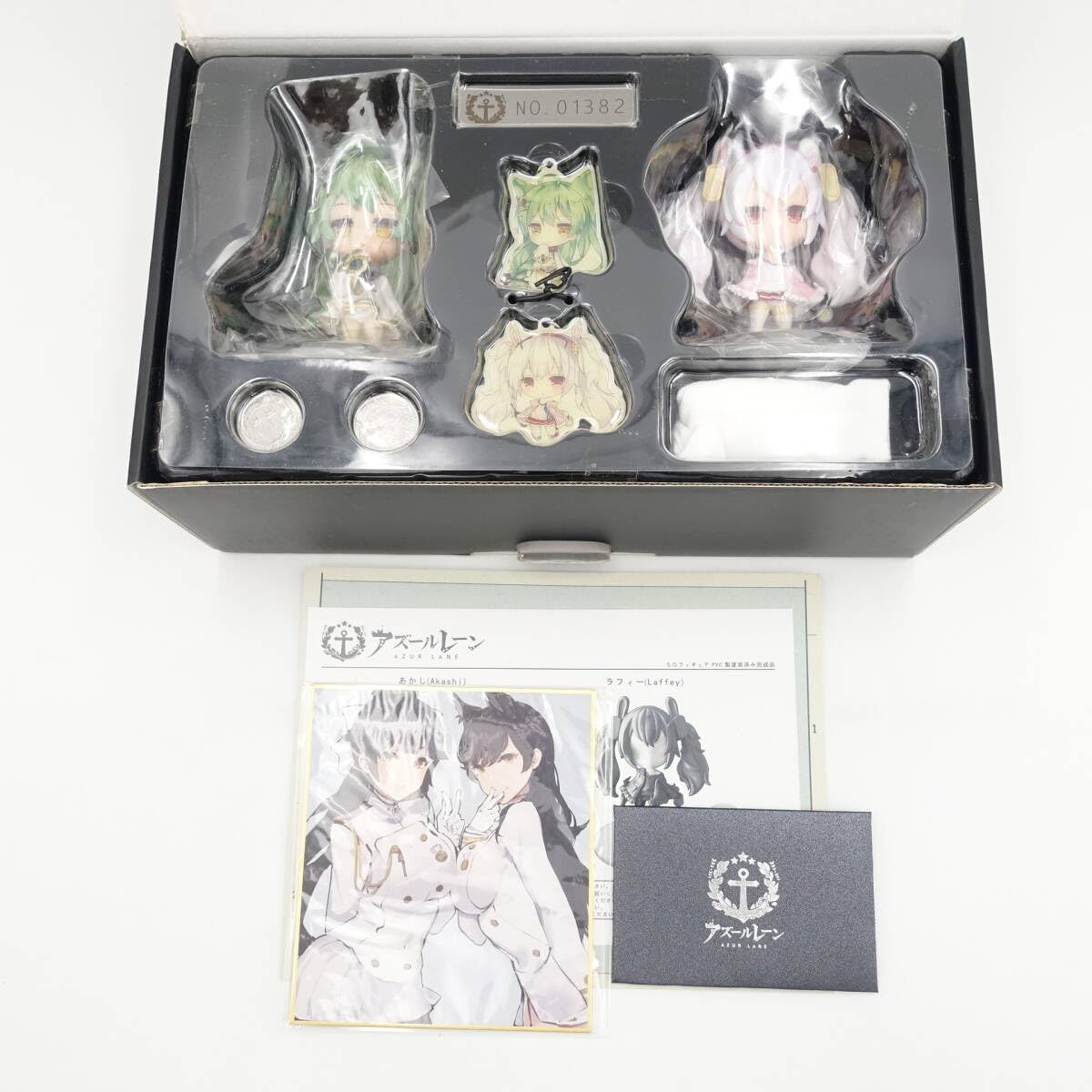 Amazon.co.jp: アズールレーン ラフィー 明石 SDフィギュア とらのあな限定 色紙 記念コイン キーホルダー 他 ルミナスボックス  /15450 : ホビー