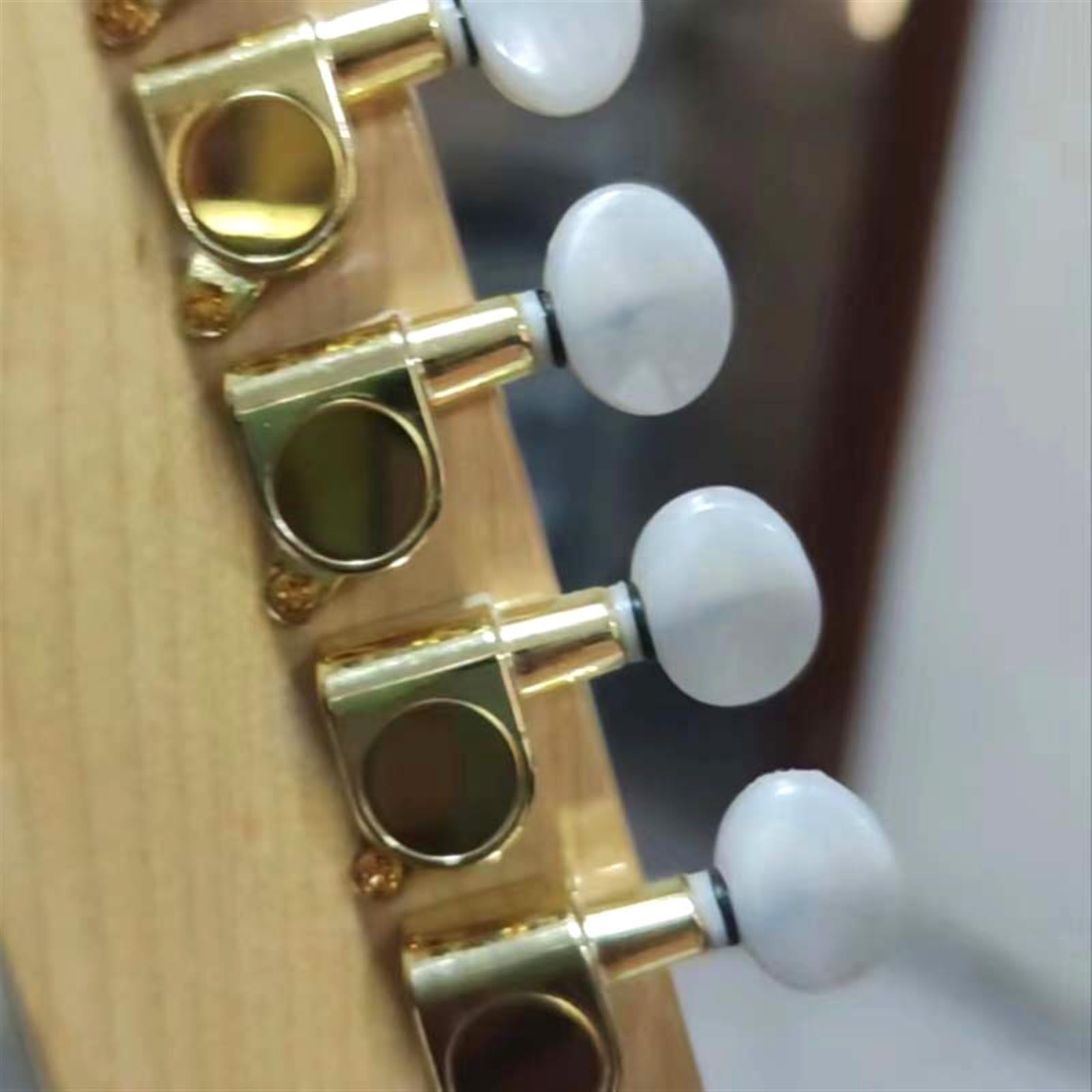 Manopola Per Corde Per Chitarra Elettrica In Oro Per Accessori Di Aggiornamento ST/TL Parti Avvolgitore Per Corde Vite(Small square handle)