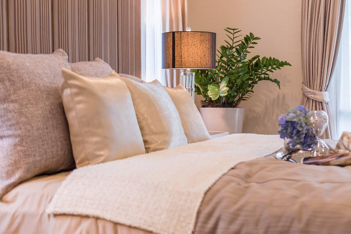 WONDERBOX Geschenkbox – ungewöhnlich oder klassisch – 800 ungewöhnliche oder Klassische Zimmer zur Auswahl zwischen Hotels bis 4 Sternen, Hütten, Landhäusern in der Natur, Hotels mit SPA