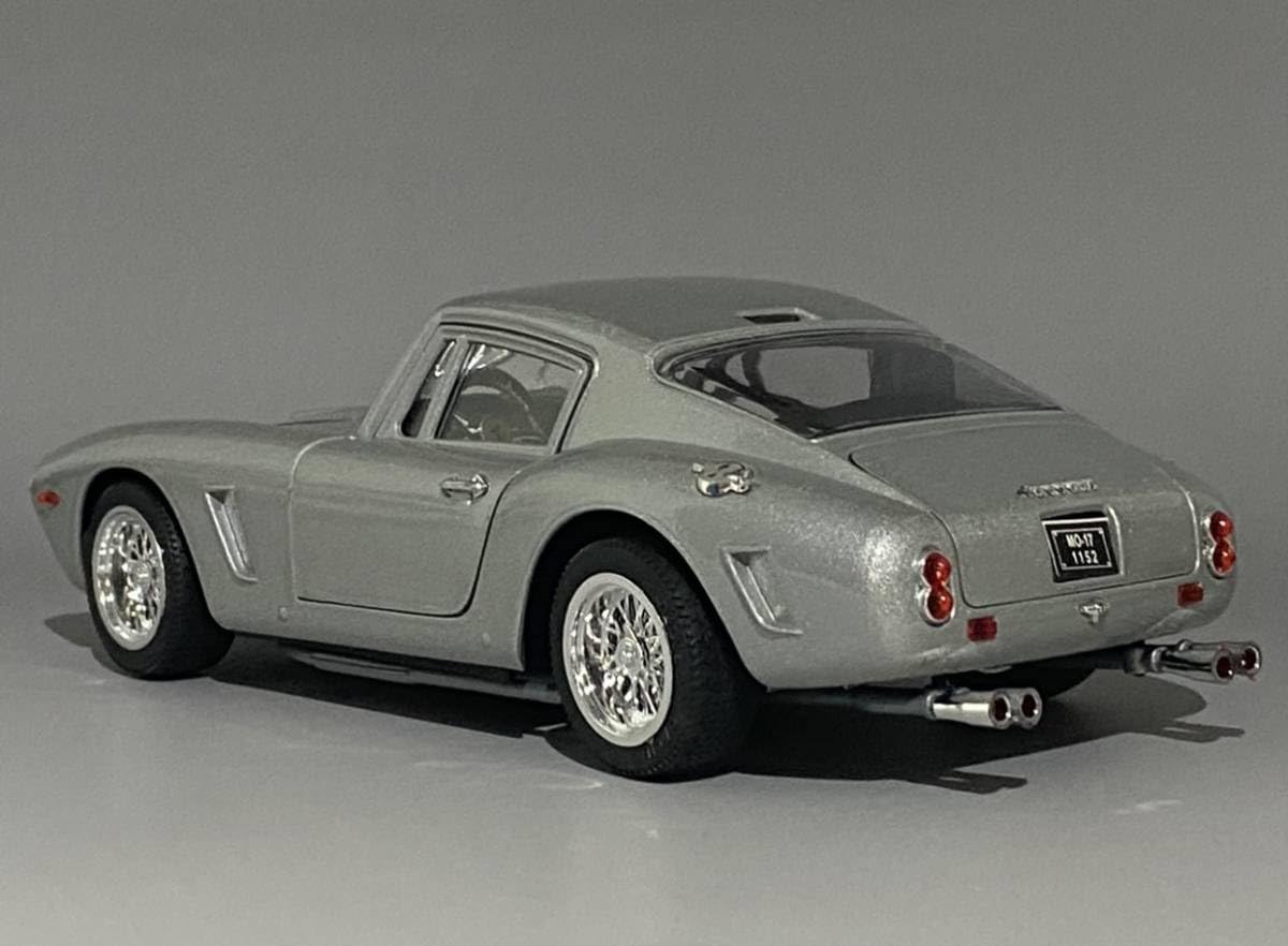 自動車 Ferrari 250 GT Berlinetta SWB (1961) 1961 Ferrari 250 GT