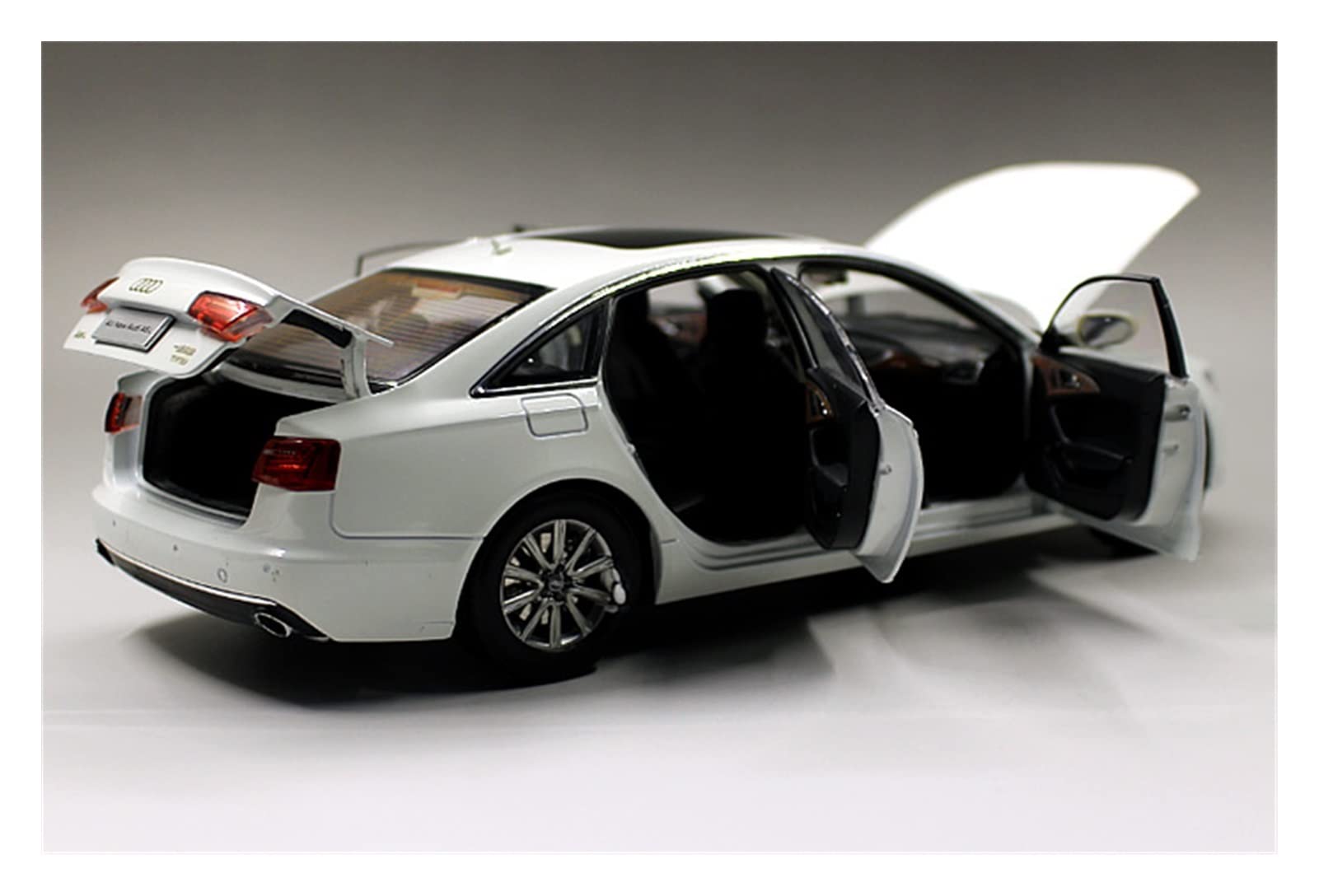 Amazon.co.jp: ミニカー スケールモデルカー ダイキャスト 1:18