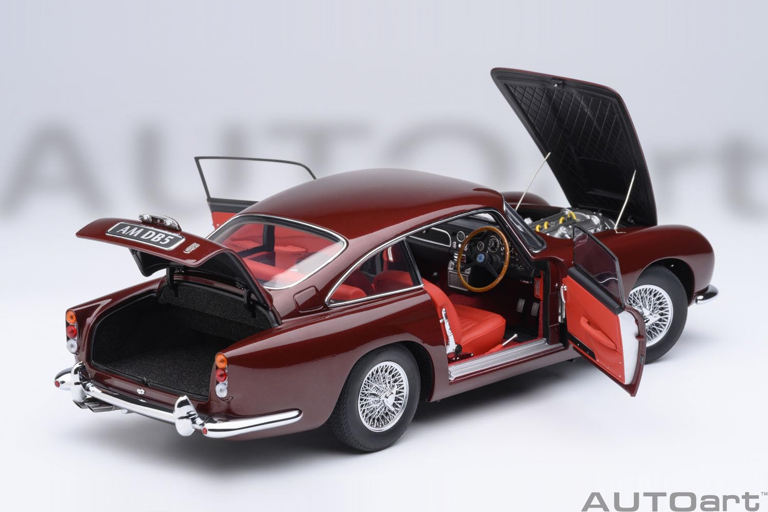 AUTOart 70289 1/18 Aston Martin DB5 dunkelrot metallisches Endprodukt