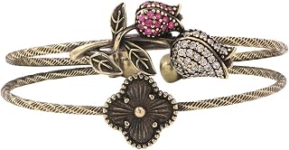 Brazalete abierto ajustable de latón con intrincados detalles florales y diamantes de imitación coloridos, joyería de inspiración vintage, regalo de joyería vintage de latón rosa