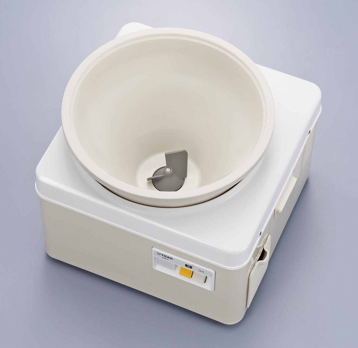 Amazon | タイガー魔法瓶(TIGER) 餅つき 機 3升 つき専用 力じまん SME  