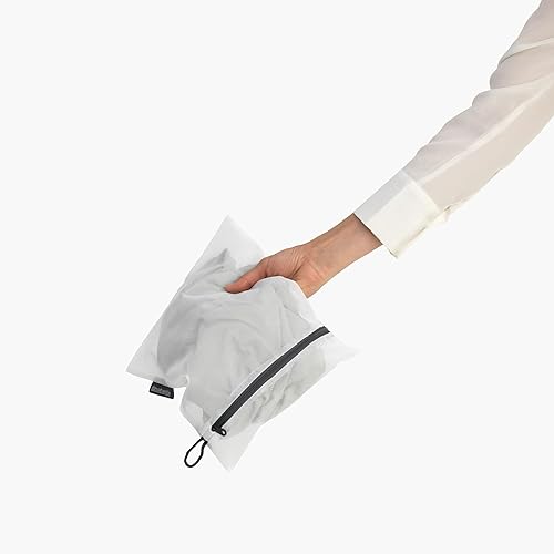 Miniatura 3 de Brabantia Paquete de 3 bolsas de malla con cremallera para lavandería (blanco) para lavar prendas delicadas, máscaras faciales, calcetines,