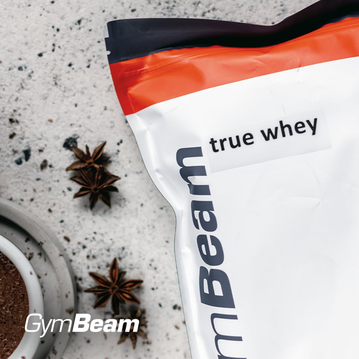 GymBeam True Whey Protein w proszku – koncentrat białka serwatkowego (WPC), białko serwatkowe, delikatna filtracja, wysoka wartość biologiczna, niezbędne aminokwasy, BCAA (1000 g, wanilia)
