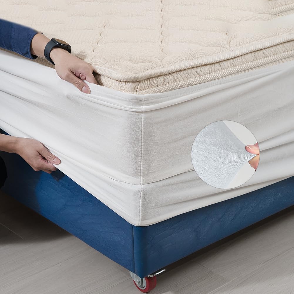 DUJUIKE Mantovana Giroletto Vestiletto Coprirette, Mantovana in velluto riccio per divano letto, Protezione Del Giroletto, Trasforma una base per letto (Twin Bed Width:120-137cm,Bianco)