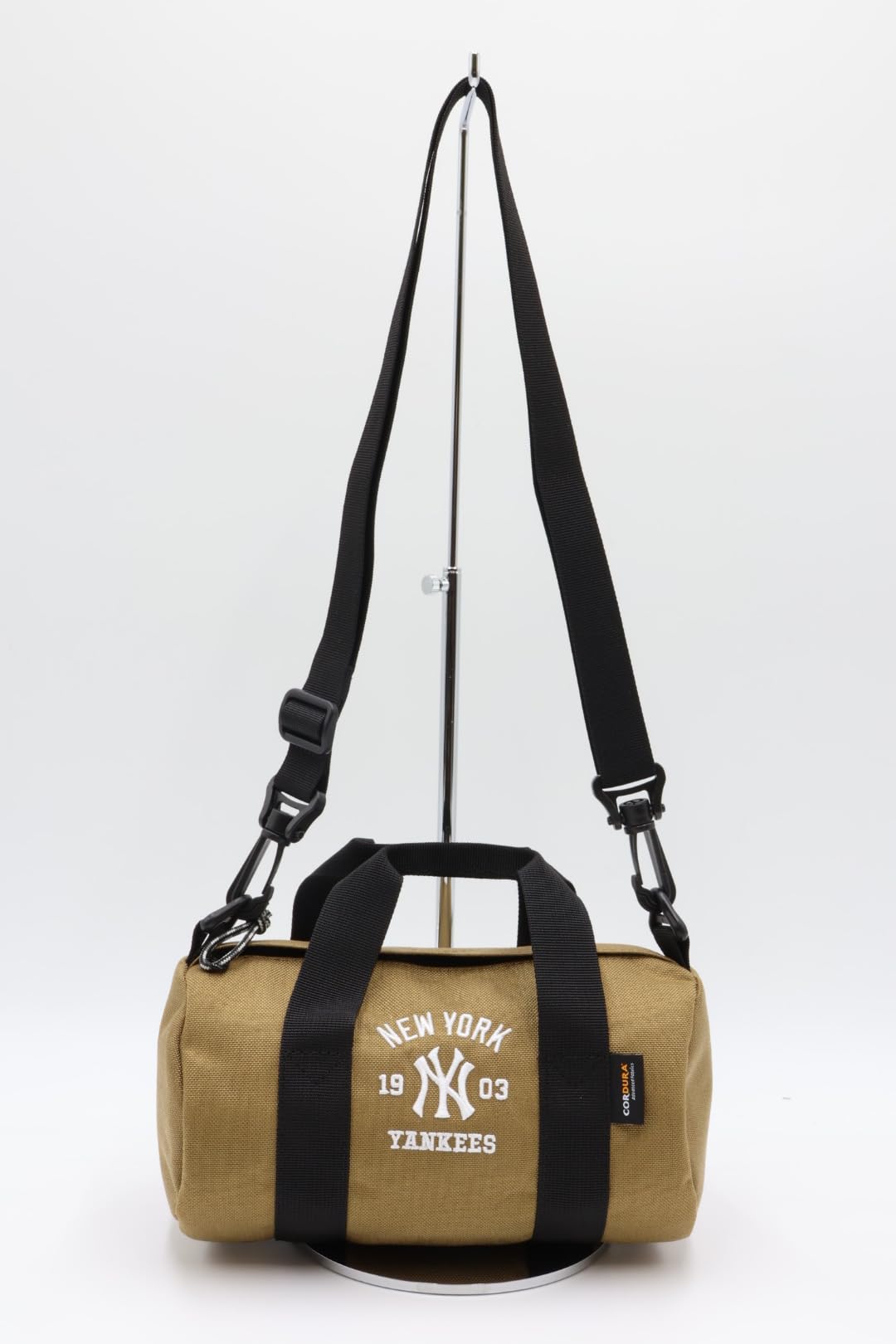 Vera Bradley Cotton Collegiate Vera Tote Bag (Multiple Teams Available), Red/Black Rain Garden