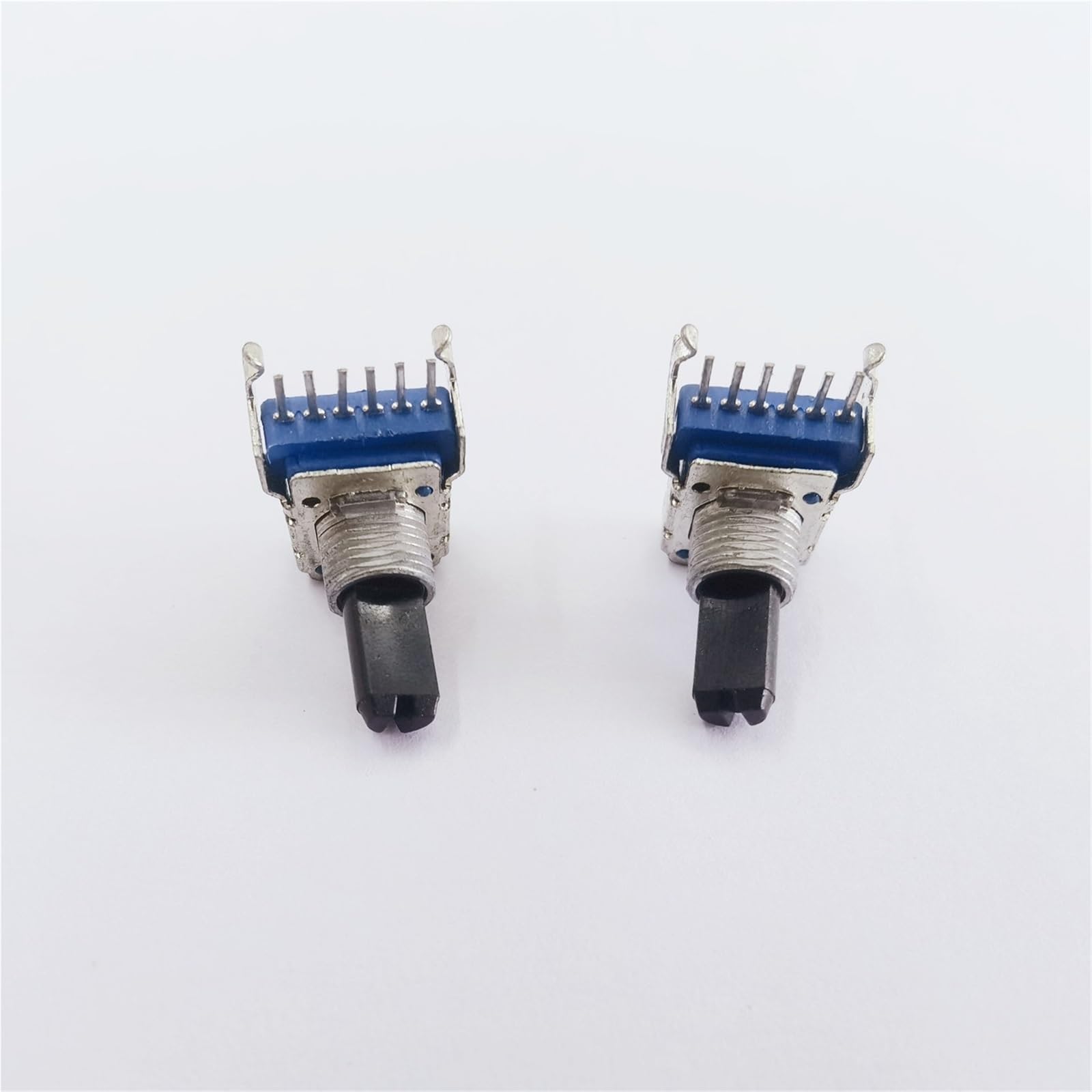1 pz RK142 potenziometro doppio orizzontale C10K A20K B20K maniglia a punto medio con filettatura 15MMF 6 pin (INTERRUTTORE)(B20K with midpoint)