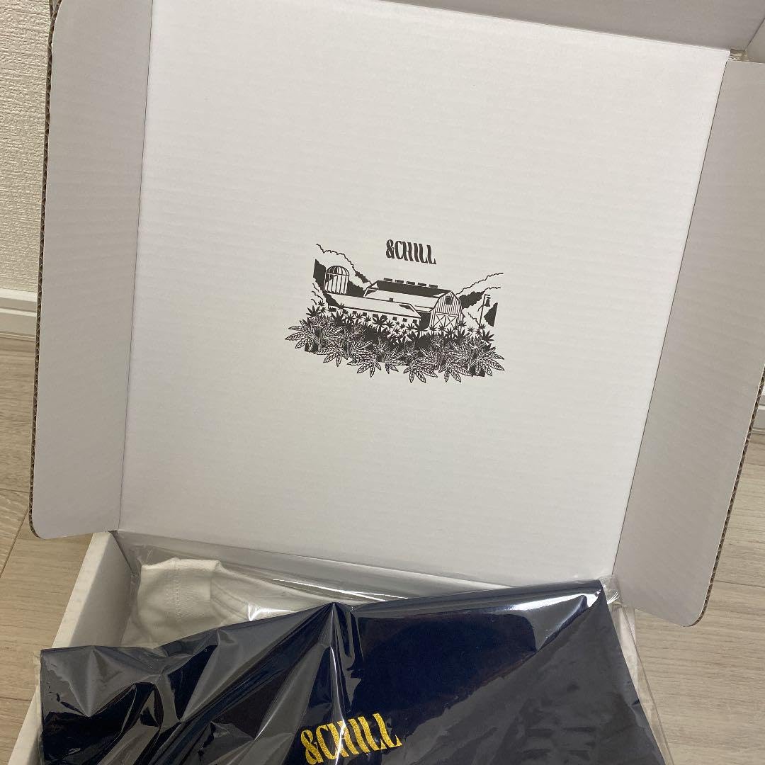 100着限定商品 pee&chill えびじゃ アンドチル TEE WHITE 100着限定商品 pee&chill えびじゃ アンドチル TEE WHITE