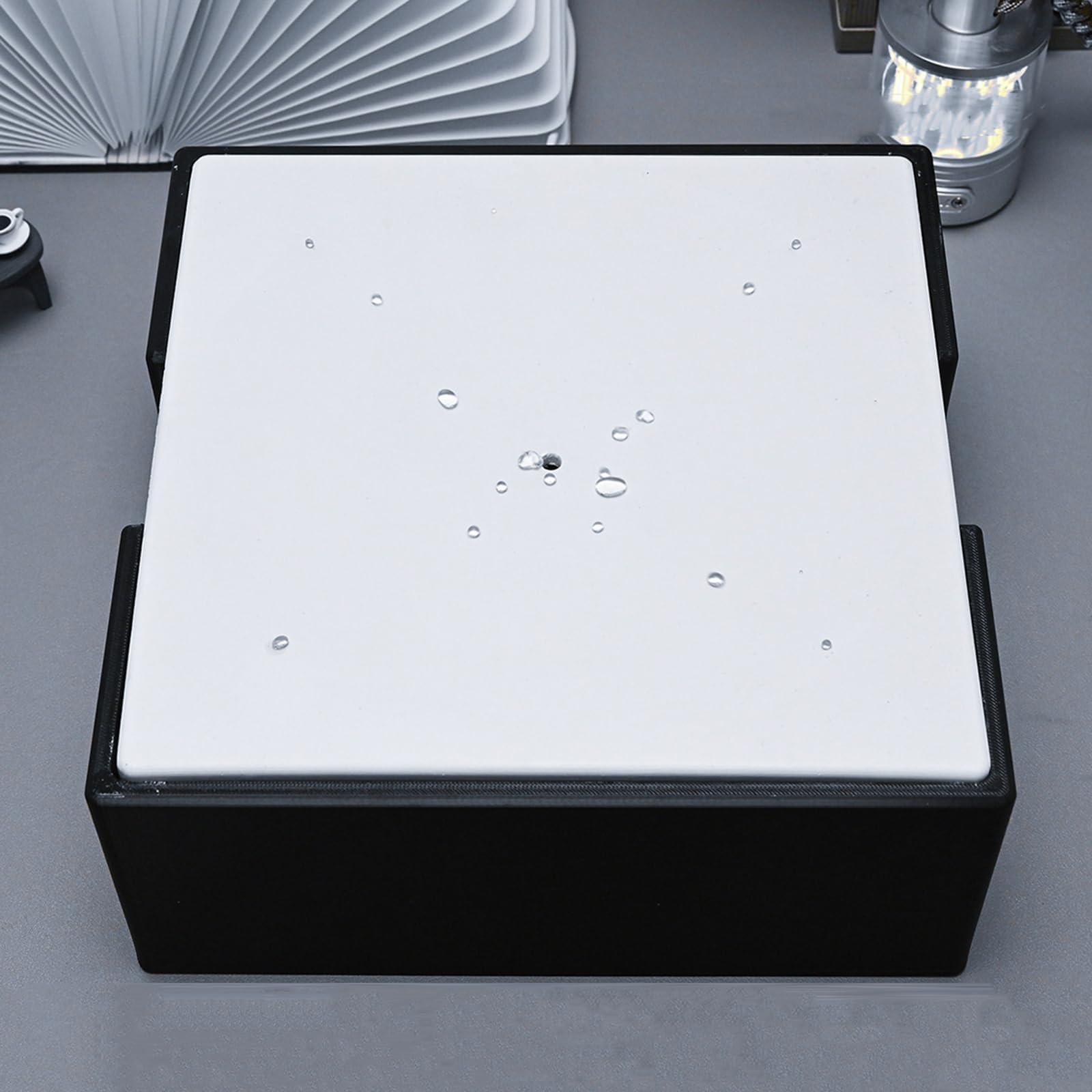 Giochi d'Acqua per Gatti da Interno, Gioco Interattivo con Goccia d'Acqua Automatica, con Serbatoio per L'acqua, per Gatti E Cani da Interno, Ufficio, Soggiorno, Camera da Letto