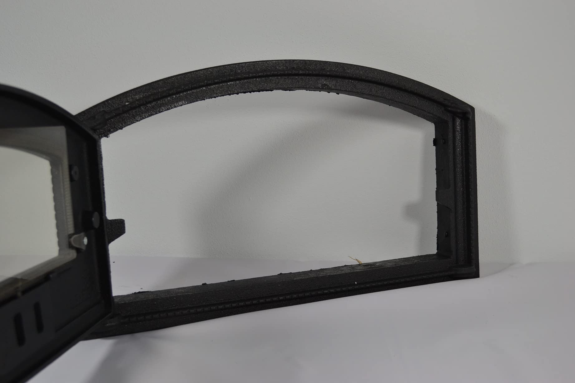 SEZAM Backofentür aus Gusseisen mit Thermometer 500 °C, hitzebeständige Glasscheibe, nach links öffnend, Pizzaofentür - Brotofen - Steinofentür, 48,5 x 6,5 x 27,5 cm - halbrund, schwarze Bemalung
