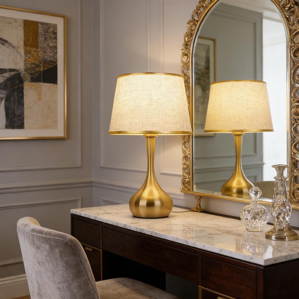 Lampada da Tavolo Oro in Metallo Satinato e Paralume in Tessuto Bianco Luce con Attacco E27 e Paralume in Stoffa Dorata Lampada da Comodino E27 Lampada da Scrivania Soggiorno Camera da Letto (Bianco)