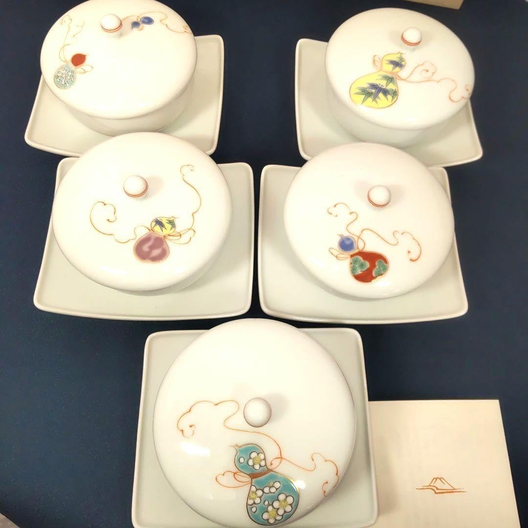 深川製磁 花ひょうたん 瓢箪 蓋付き 湯飲み 舟型 茶托 ホワイト 白磁 箱付 深川製磁 花ひょうたん 瓢箪 蓋付き 湯飲み 舟型 茶托 ホワイト 白磁 箱付