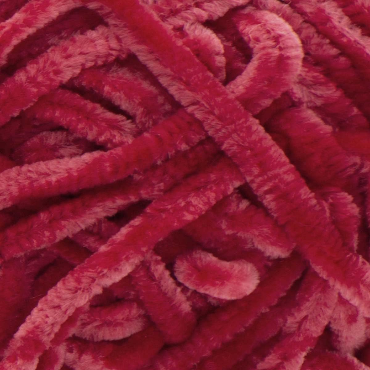 Bernat Velvet rojo 300g evita el picor con hilo suave de terciopelo