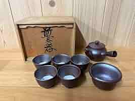 萬古焼  白梅造  煎茶器５客  急須セット Amazon.co.jp: 煎茶道具 萬古焼 急須 茶器 白梅造 : ホーム