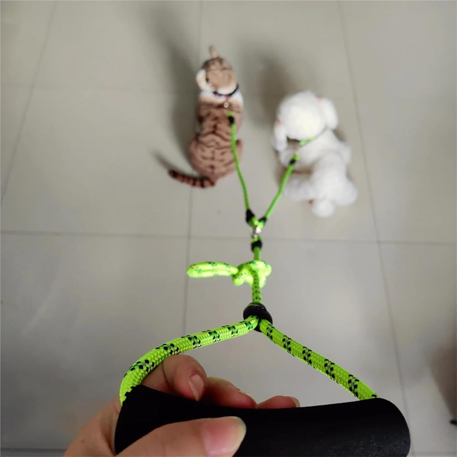 犬用ハンドホールドロープ マルチチェーン ダブルリーシュ 取り外し可能 ワンドラッグ ツーペット用品(Purple)