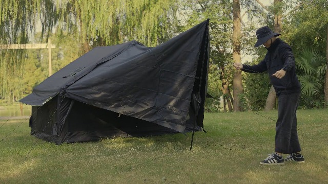Amazon.com : Inflatable Tent with Skylight & Awning, Inflatable Tents for  Camping, Blow Up Tent with Stove Jack, Glamping Tent with Mesh Windows &  Doors, Waterproof Oxford Tents for Camping 4-6 Person :