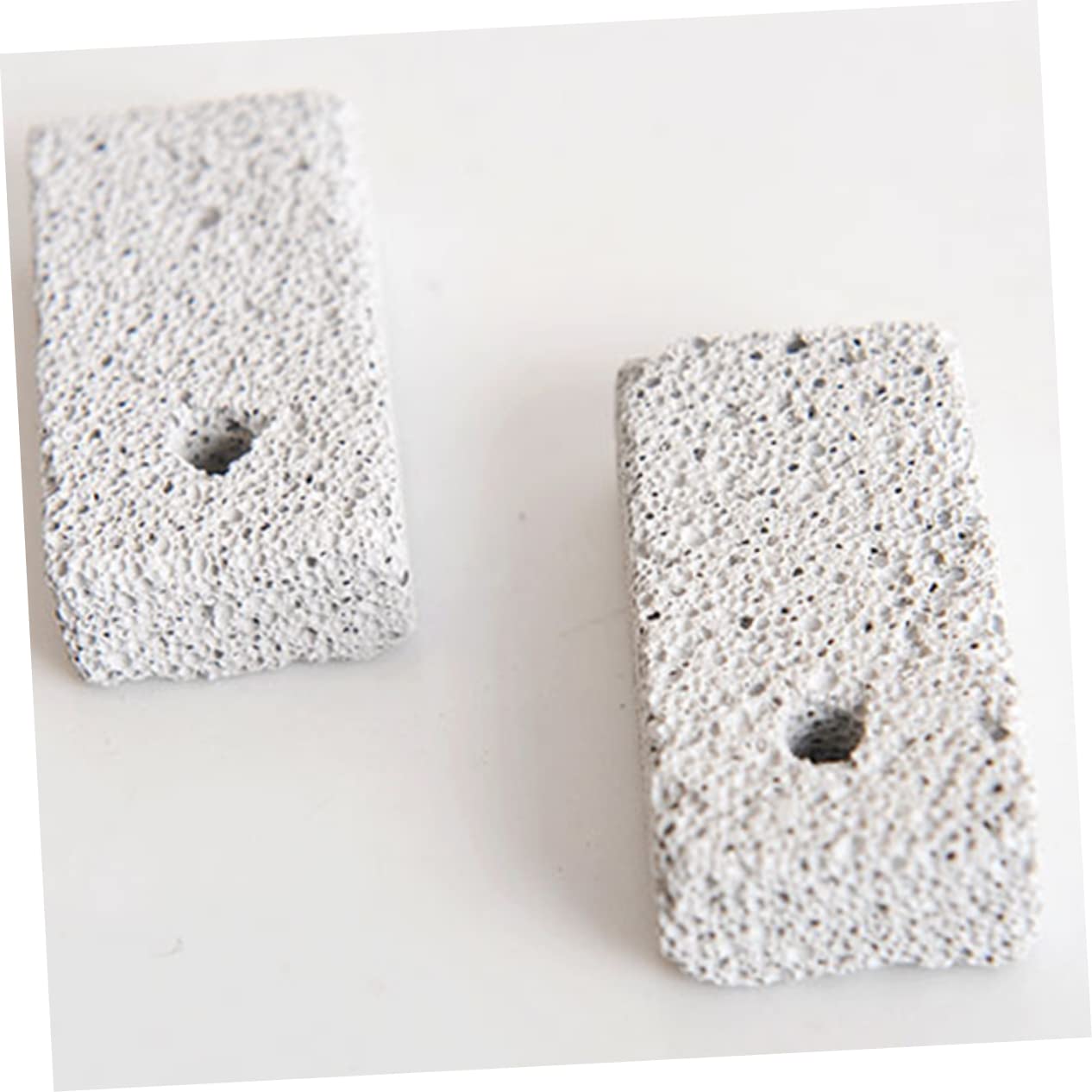 SUPVOX 120piezas Molar Stone para Pequeños Animales Piedra De Molienda Volcánica para Hámster Conejos y Cobayas para Roer y Mantener Dientes Saludables