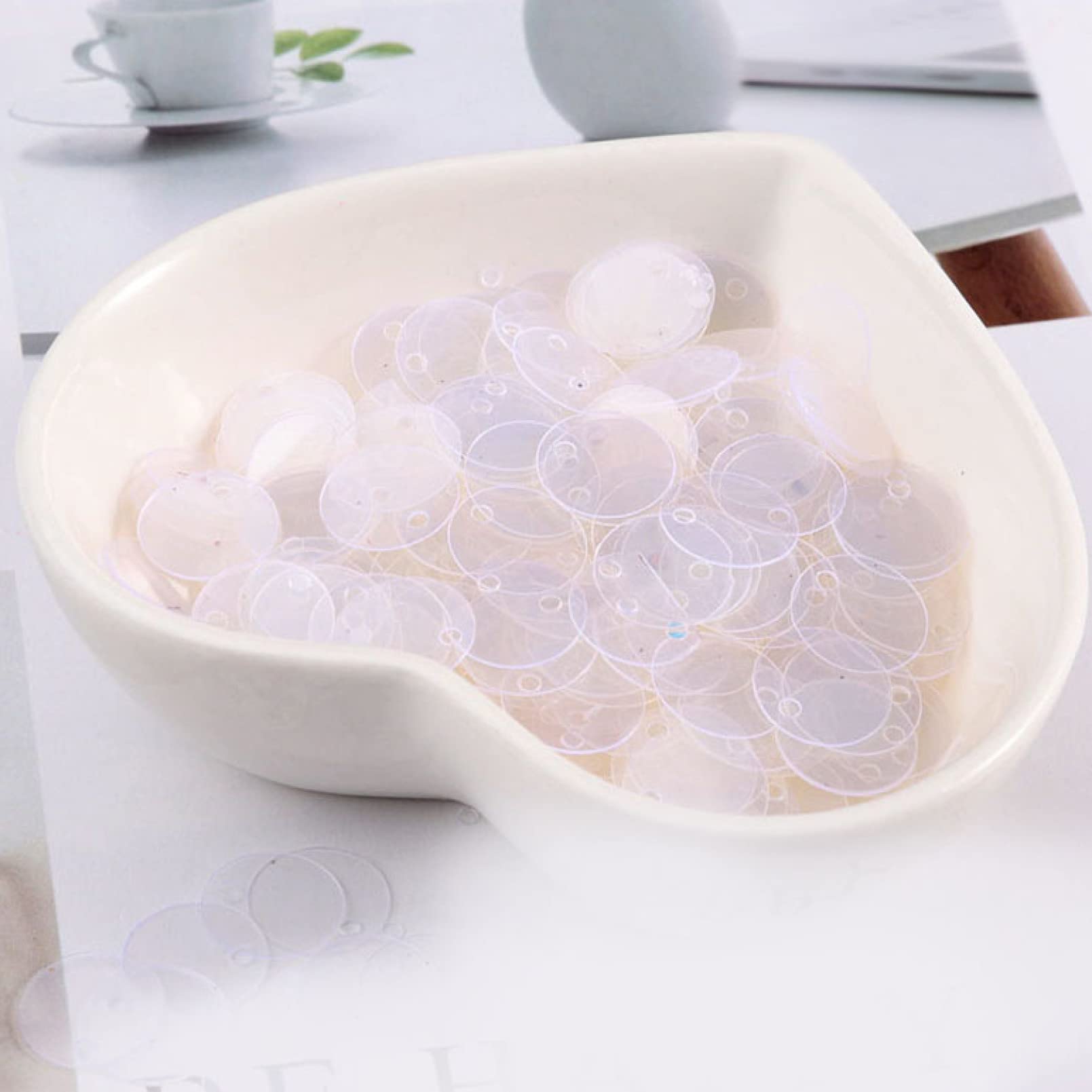Luźne cekiny, Paillettes500g Cekiny Przezroczyste Kolorowe Okrągłe Szycie Akcesoria Do Sukni Ślubnej Paillettes Dekoracja DIY Materiał do szycia (Kolor: Żółty, Rozmiar: 1 cm 500g)