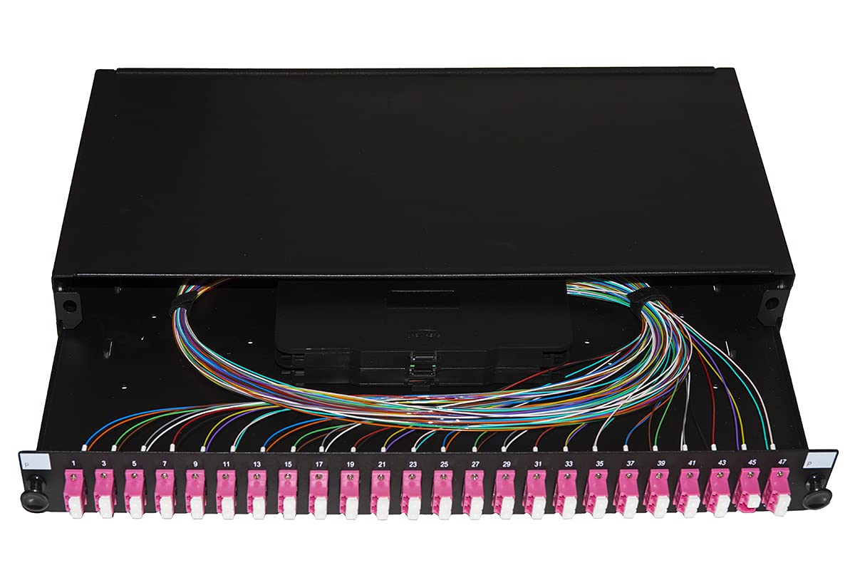 Panel de Fibra óptica de 19 Pulgadas con 24 adaptadores LC Duplex Om4, Profundidad de 250 mm, con Pigtail instalados, Color Negro