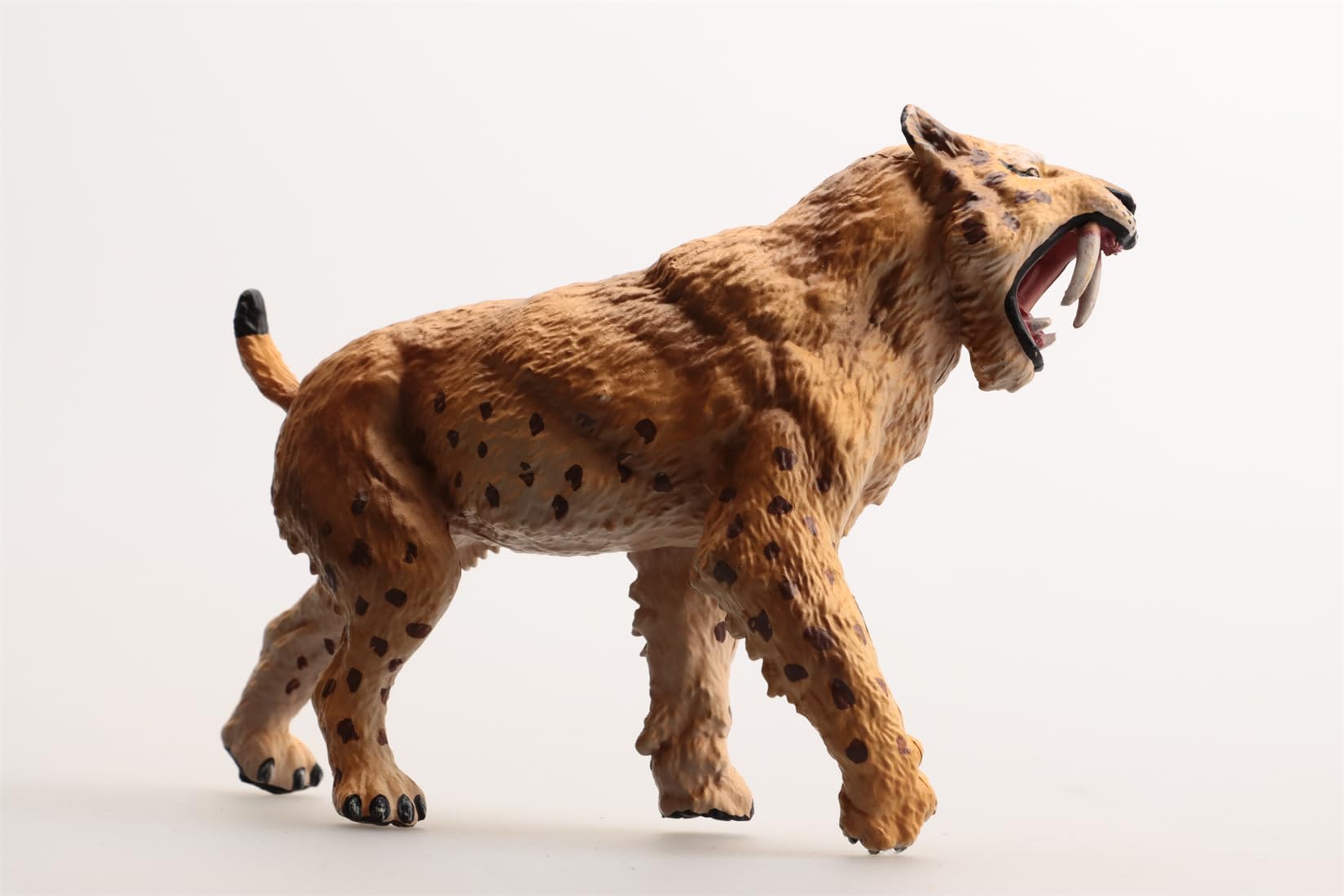 Saber-Toothed Tiger Animal Model Decor Machairodus Collector Gift