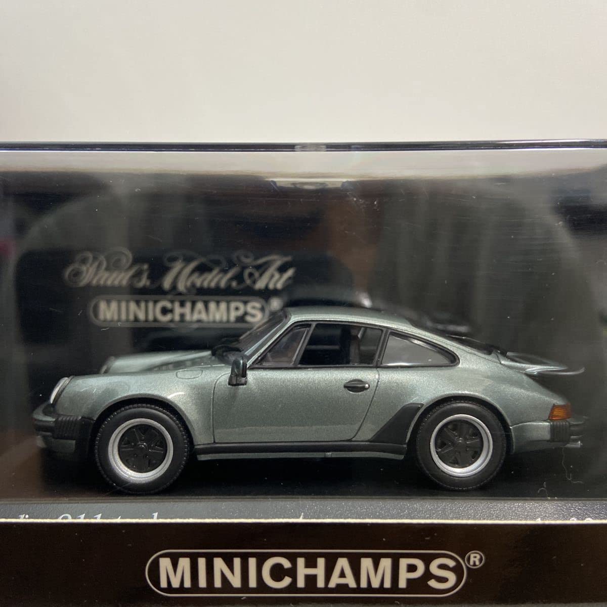 Amazon | MINICHAMPS 1/43 PORSCHE 911 turbo 1977年 930型 PMA