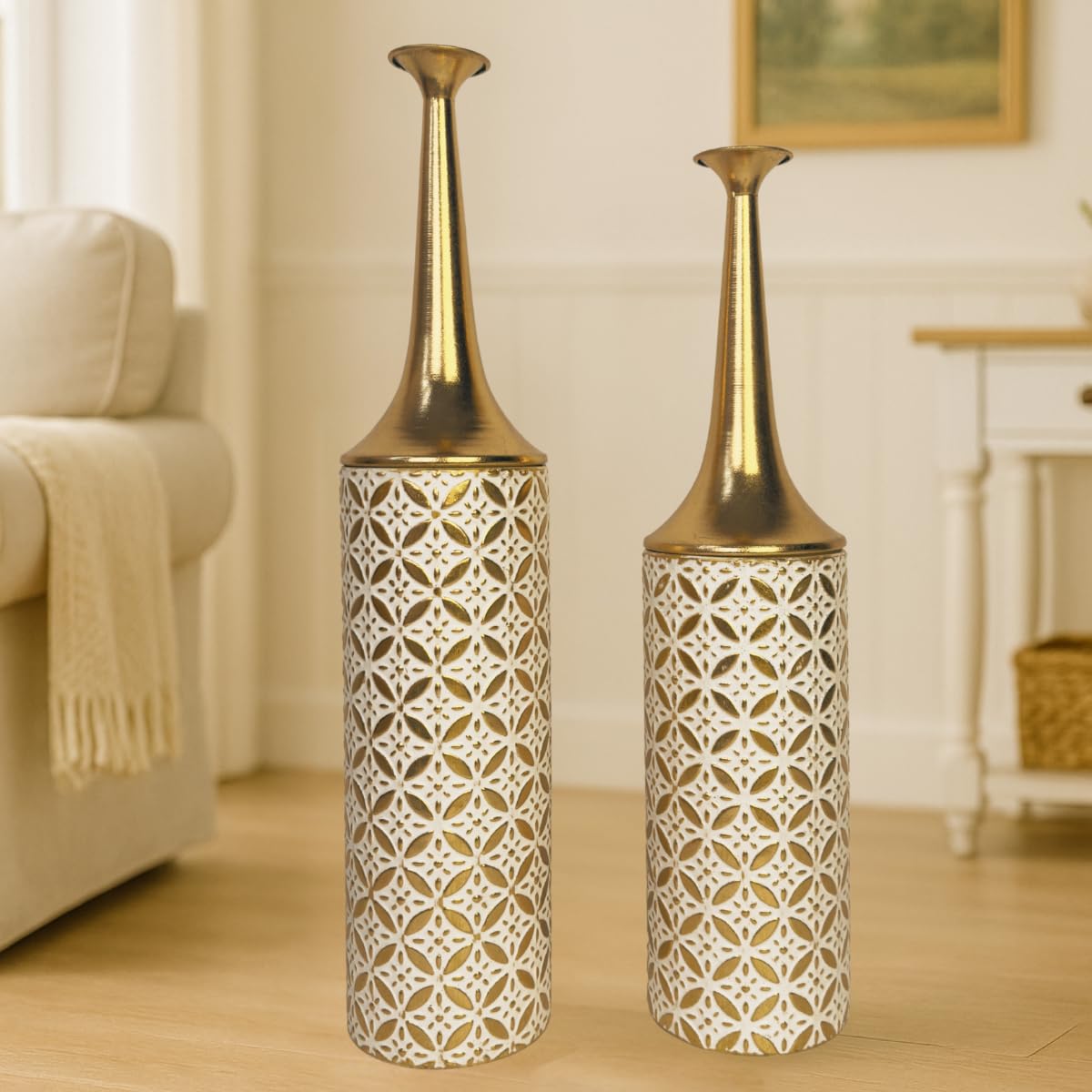 Leewadee Set de 2 jarrones de Suelo Grandes – Jarrones Decorativos Altos de Metal Dorado Blanco (66/59 cm) – Elegante decoración Moderna para el hogar
