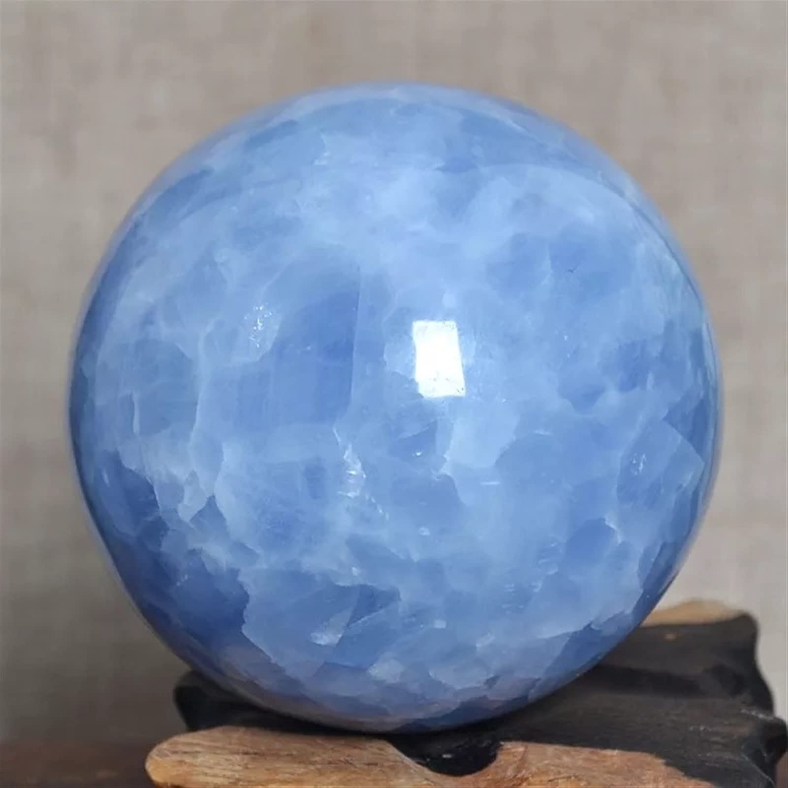 Boule de cristal en célestine bleue naturelle, objet d'art 9cm