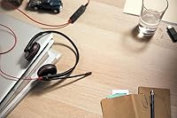 Vista 2 de Plantronics Blackwire 3220 - Auriculares con cable de doble oreja (estéreo) con micrófono Boom - USB-A para conectarse a su PC y/o Mac