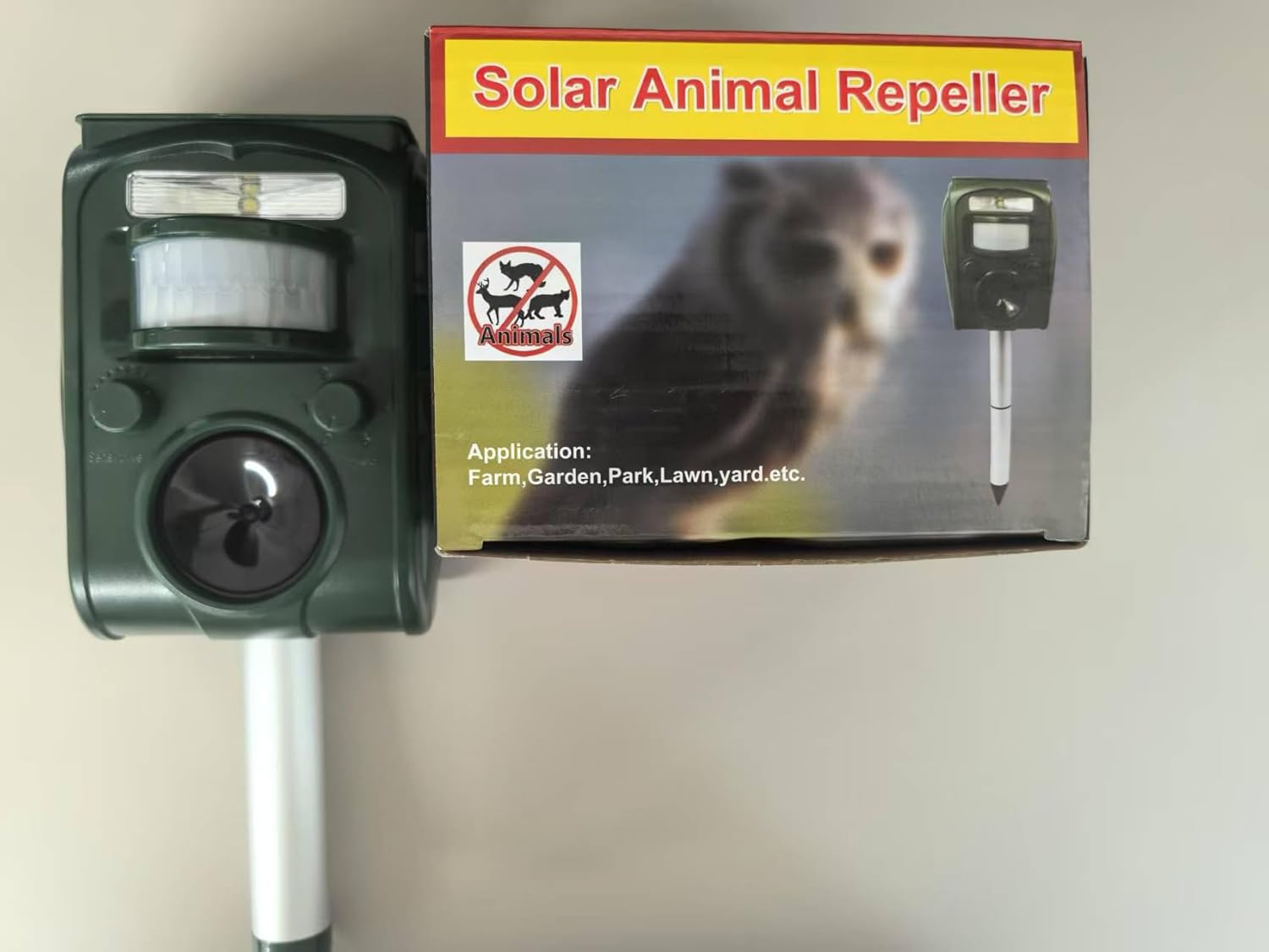 Solar Ultrasonic Animal Repellent Outdoor Waterproof, Upgraded Deer Repellent with Motion Detection, Cat Repellent Raccoon Repellent Squirrel Repellent for Yard