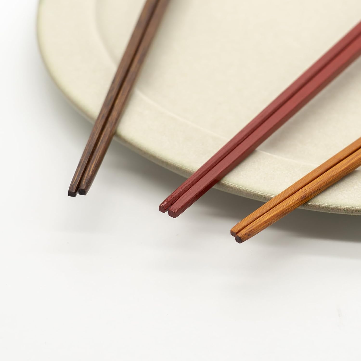 Sunlife H-06963 Kagoshima Bamboo Chopsticks, For Serving Length, 13.0 inches (33 cm), Easy to Grip, Natural Bamboo, Red, Made in Japan