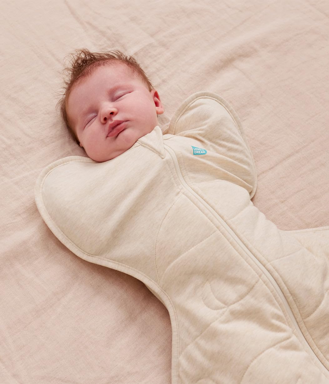 Love To Dream Swaddle UP, Neonato 2,2-3,8 kg - Avena | Vestibilità aderente, favorisce un sonno sano | 3,5 Tog per autunno e inverno (14–16°C) | Cotone trapuntato e doppia cerniera