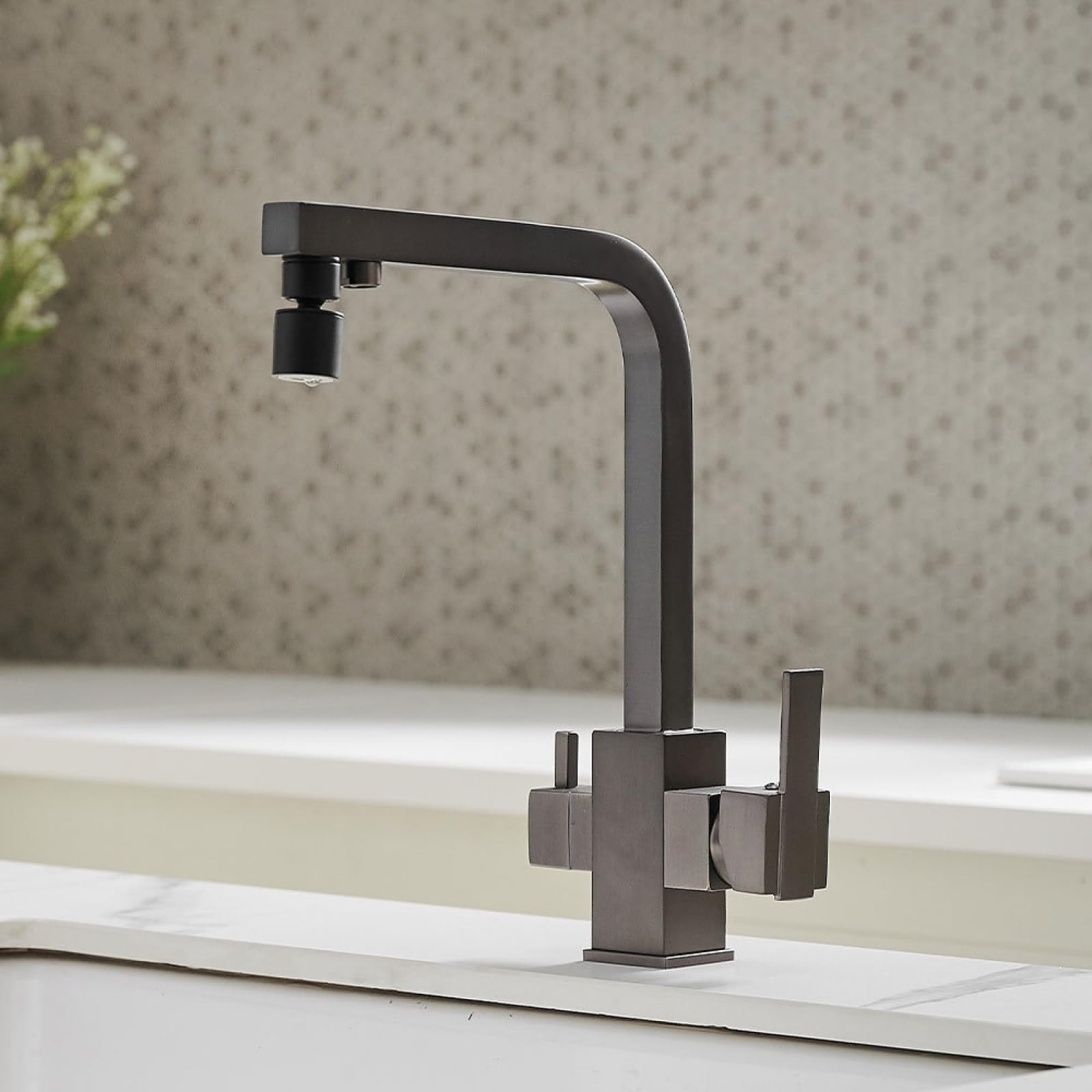 Fanjubei Gray Kitchen 360° Rotating All-Copper Hot And Cold Drinking Basin Faucet