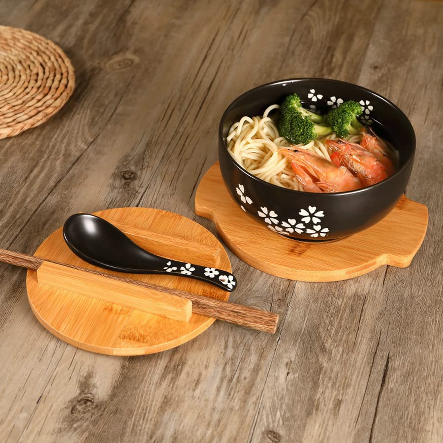 1 zestaw misek na makaron ryżowy w japońskim stylu z pokrywką łyżką i pałeczką kuchenna zastawa stołowa ceramiczna miska do zupy sałatkowej, pojemnik na żywność (5 szt./zestaw - czarny)