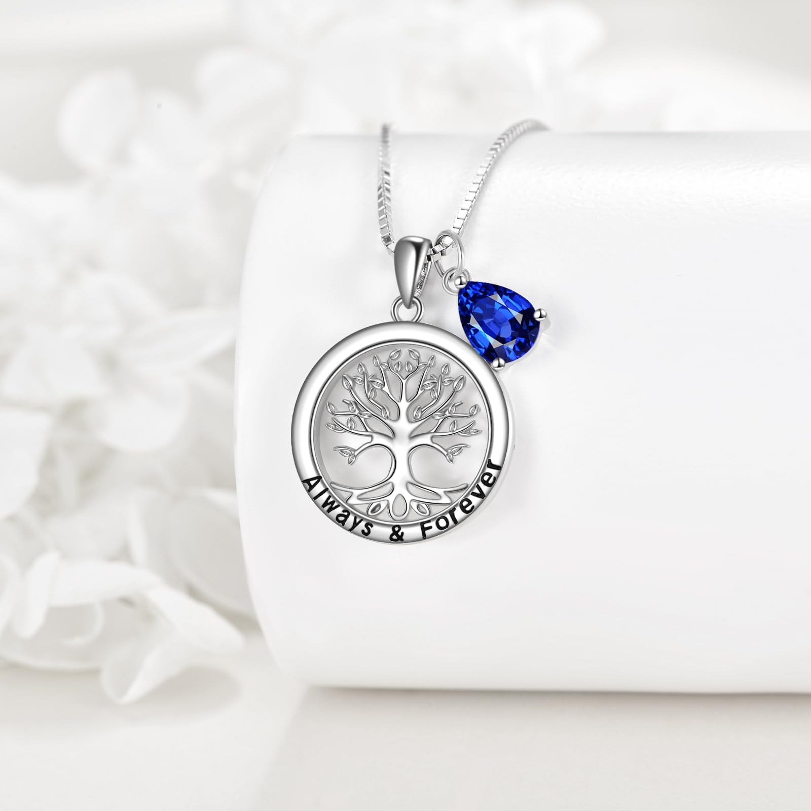 YFN Baum des Lebens Halskette 925 Sterling Silber Lebensbaum Anhänger Familie Baumschmuck September Geburtsstein Muttertag Geschenk für Damen Mutter Großmutter