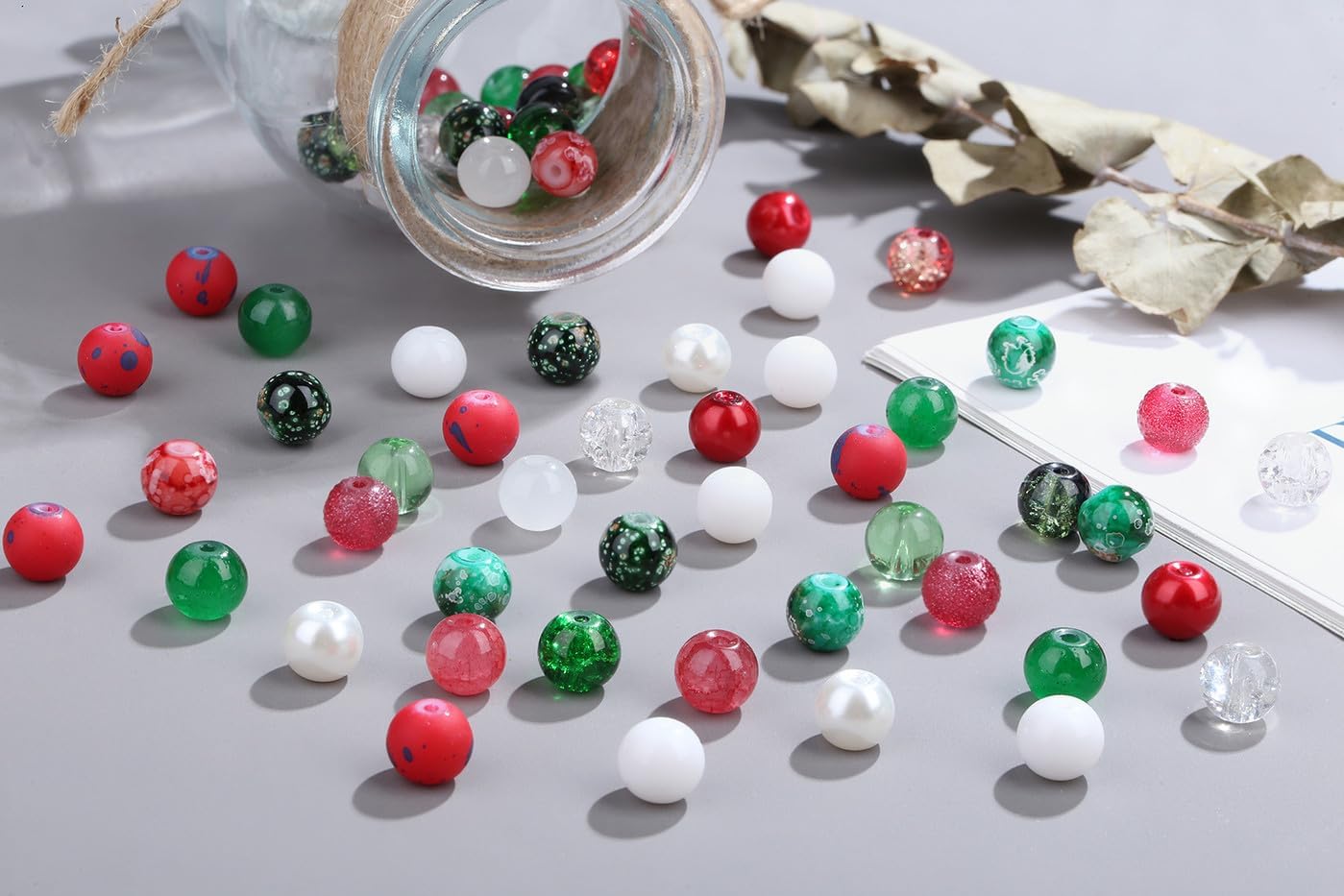DUQGUHO Christmas Beads, Christmas Beads for Jewelry Making, 8mm Red Green White Round Glass Beads Kit 360PCS - Image 5