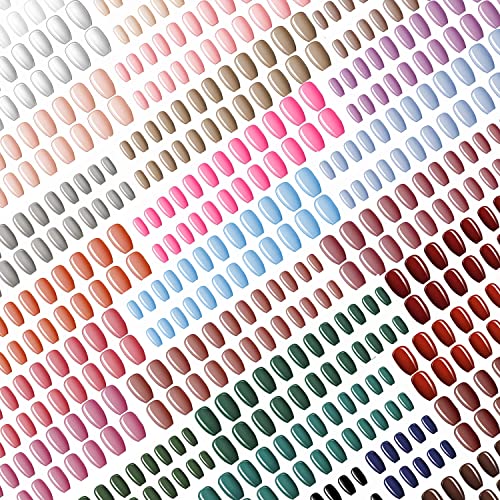 IOPYKKOA 624 stuks middelgrote druk op de nagels, volle kleuren