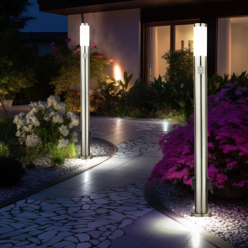 2er Set Außen Steh Lampen Bewegungsmelder 2x Steckdosen Garten Beleuchtung Einfahrt Hof Säulen Stand Leuchten