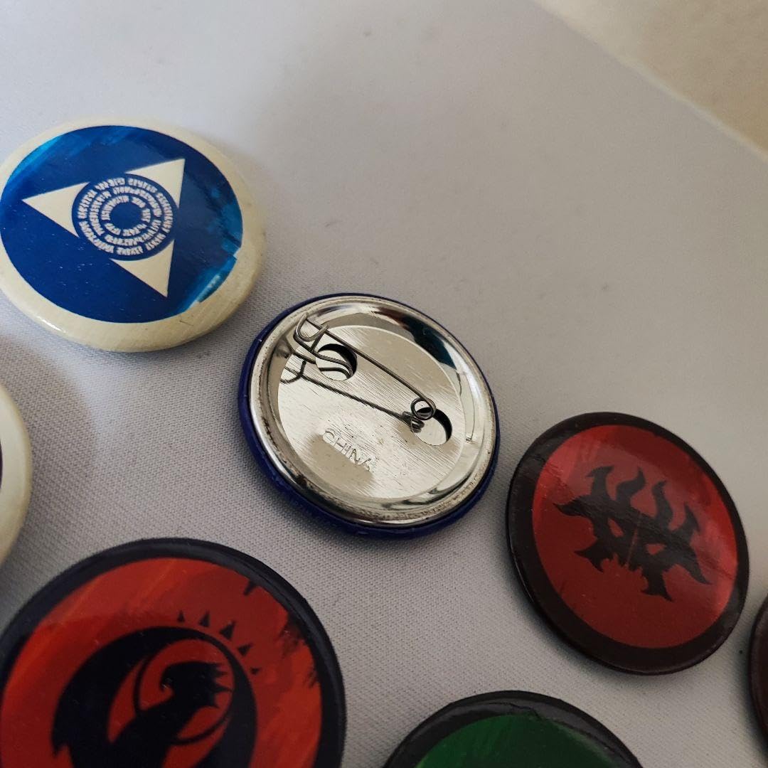 mtg　ラヴニカ　ギルド　缶バッチ　10種 Amazon.co.jp: MTG ラヴニカ 全ギルド缶バッジ 10種セット