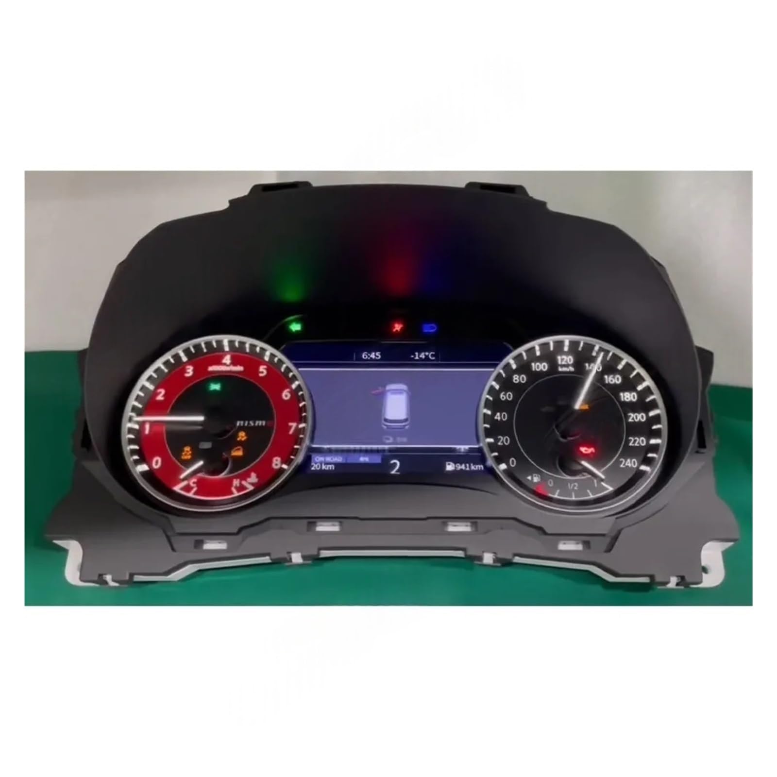 Tablero de instrumentos del automóvil con velocímetro LCD compatible con Nissan Patrol Instrumento mecánico de alta configuración Panel de cabina virtual del grupo digital