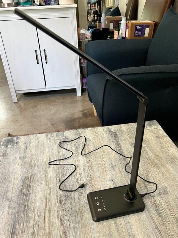 6/mo Finance LED TouchSensitive Desk lamp with USB Charging Port, 5