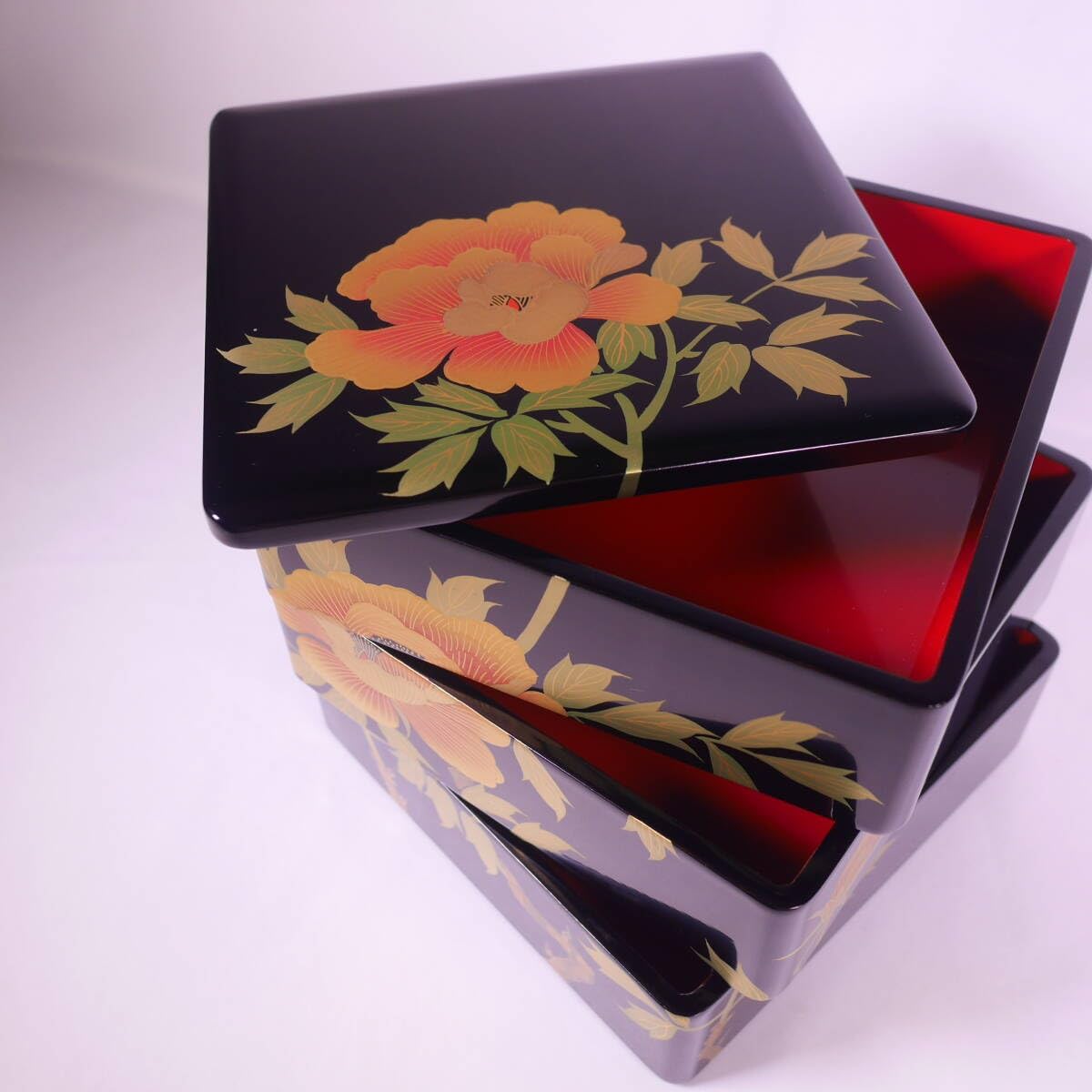 新品未使用 アソベ漆器 2段重 紅白牡丹 アソベ漆器 2段重 紅白牡丹 アソベ漆器 2段重 紅白牡丹 アソベ漆器