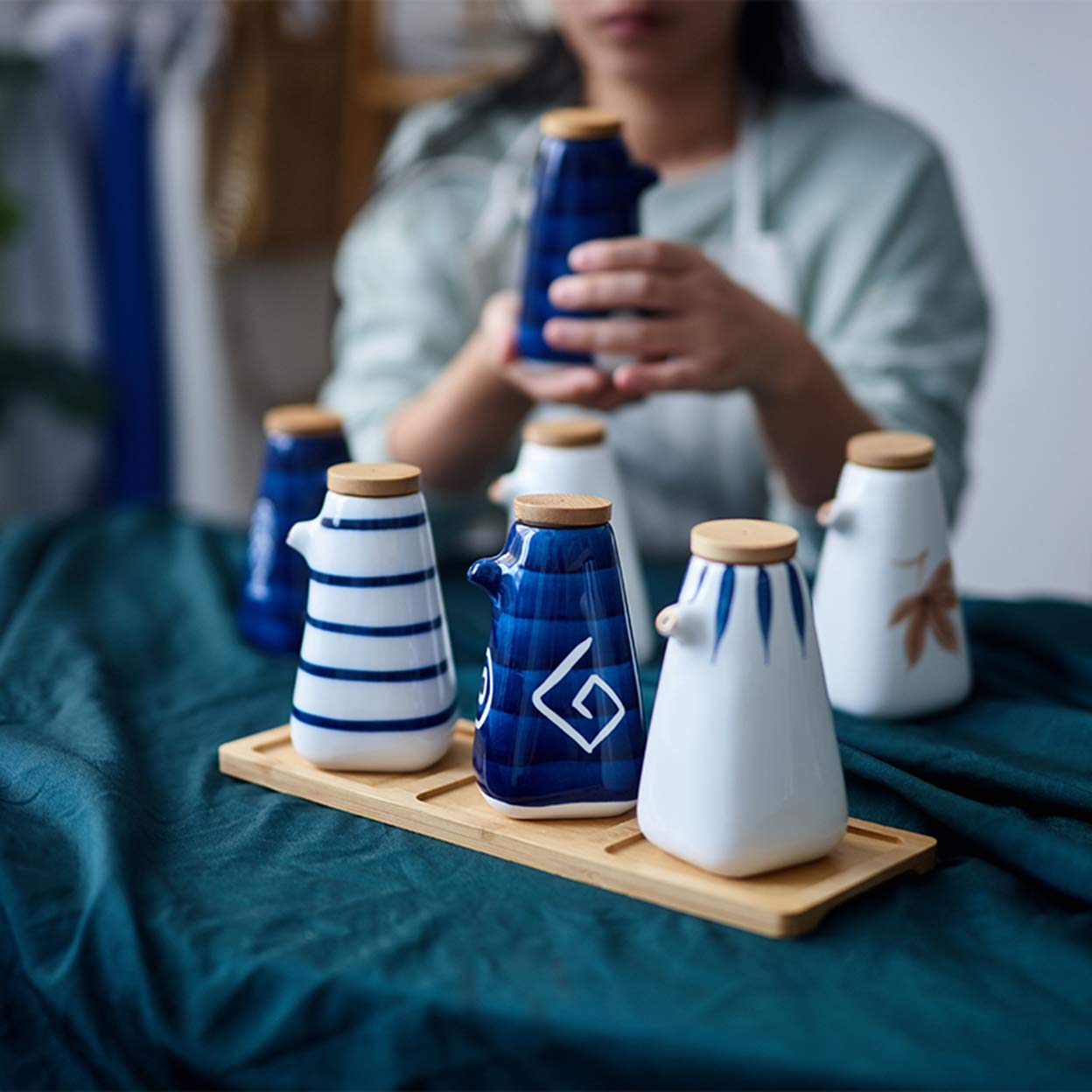 ESNY Bottiglie Dispenser in Ceramica per Olio E Aceto,Bottiglia per Salsa di Soia/Vaso Aceto/Olio D'Oliva/Dispenser per Condimenti in Salsiera Utensili per La Conser C