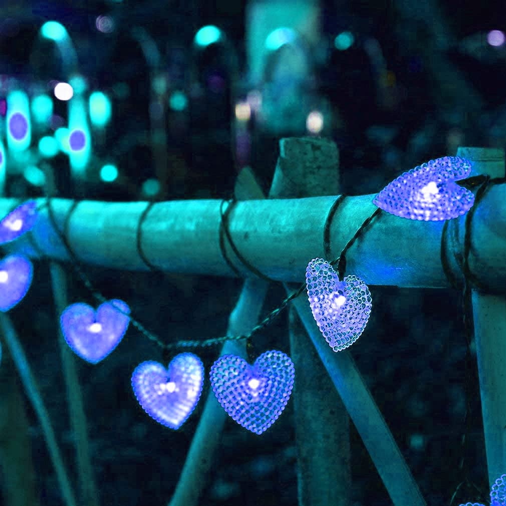 EONYUANGUO Solar Outdoor Lights Garden String Lights, 7m 50 LED Solar Powered Heart Shaped Fairy String Lights Waterproof with 8 Modes for Halloween Wedding Party Home Patio (Blue)