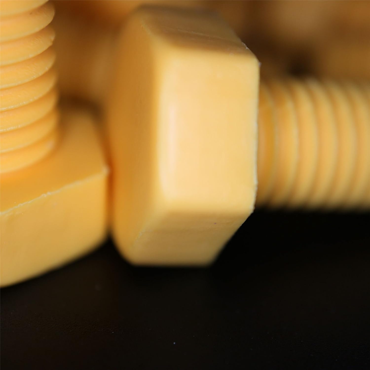30 x Yellow Screw Polypropylene (PP) Plastic Nuts and Bolts, M10 x 25mm, Water Resistant, Anti-Corrosion, Chemical Resistant, Electrical Insulator, Strong. 25/64 x 63/64