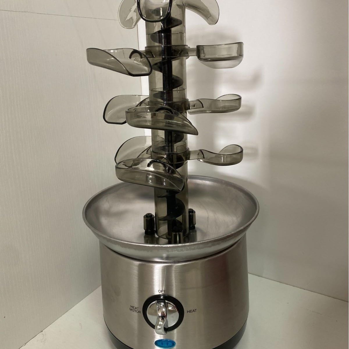 Fontana di cioccolato a 4 ripiani, in acciaio inox, riscaldata, facile da montare, multiuso per casa e feste, fontana per fonduta con motore e facile da pulire
