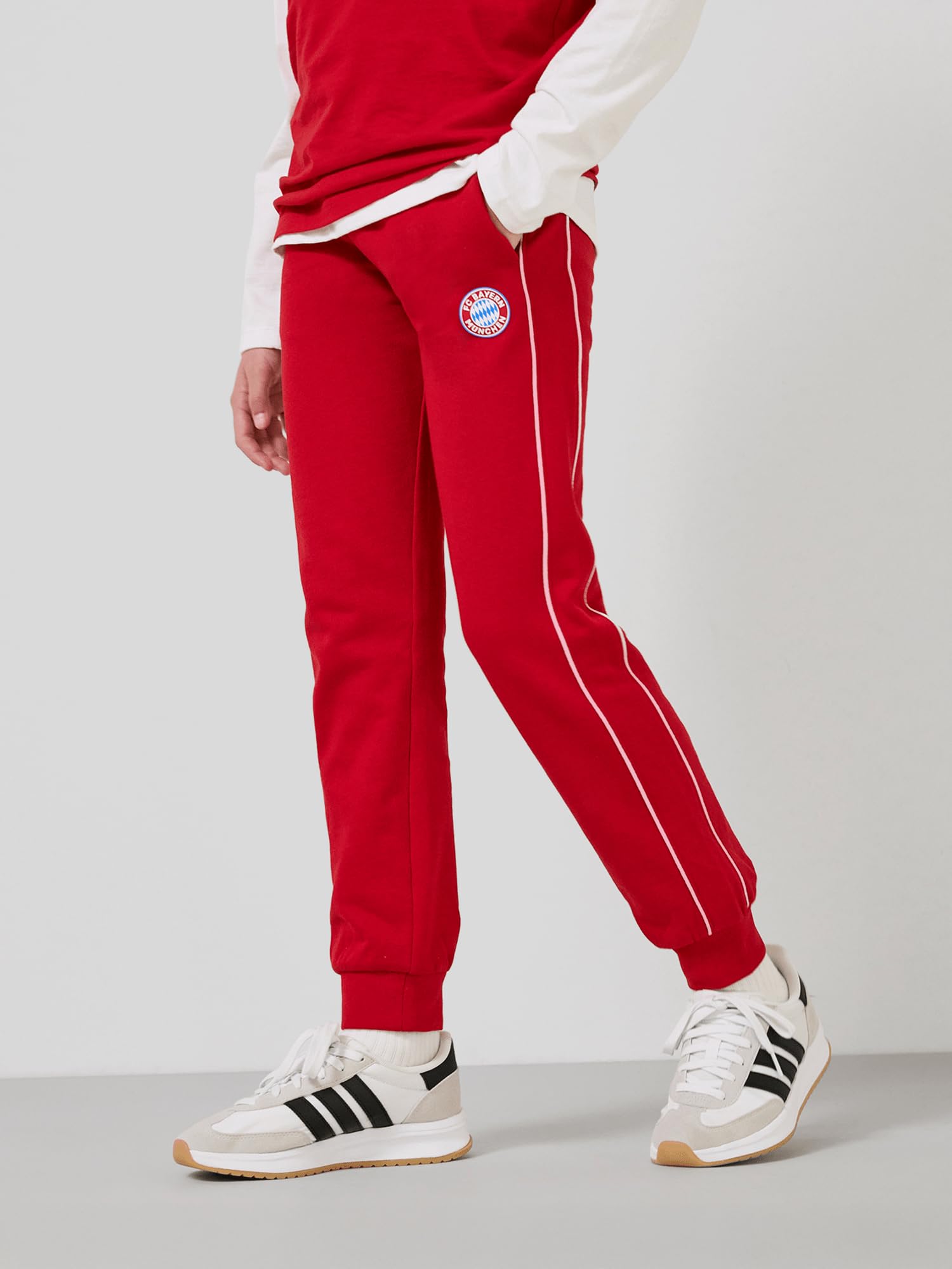 FC Bayern München | Sweatpant Essentials | Kinder | Rot
