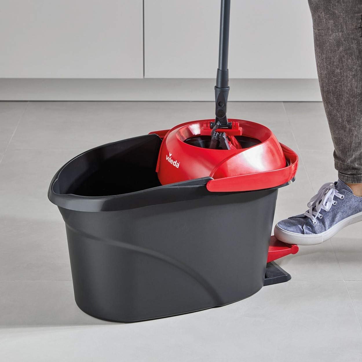 Vileda Ultramax Turbo 2in1 Bodenwischer Komplett Set, Wischmopp mit Stiel, Mikrofaserbezug und Eimer mit Powerschleuder, für alle Hartböden, Stiellänge 75-130cm